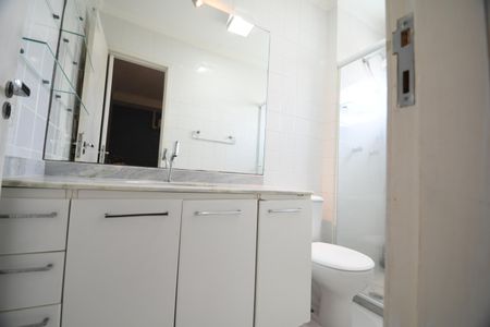 Casa de condomínio à venda com 80m², 3 quartos e 2 vagasBanheiro Suíte