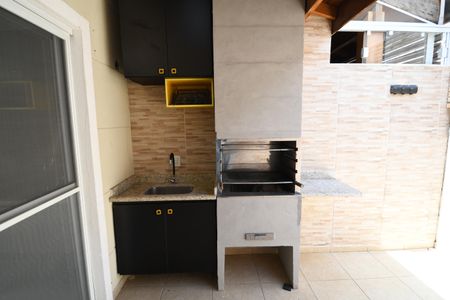 Casa de condomínio à venda com 80m², 3 quartos e 2 vagasChurrasqueira