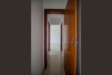 Apartamento à venda com 69m², 2 quartos e 2 vagasCorredor