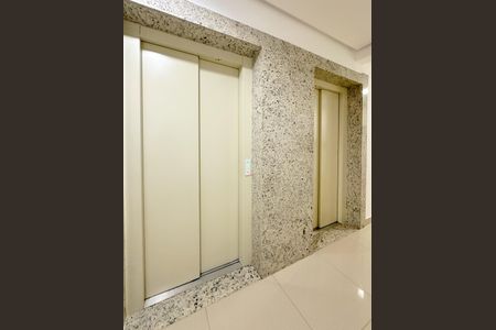 Apartamento para alugar com 97m², 3 quartos e 2 vagasElevador