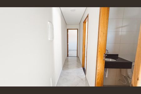 Corredor de apartamento para alugar com 2 quartos, 43m² em Parque Mandaqui, São Paulo