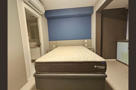 Studio para alugar com 27m², 1 quarto e sem vagaSala/Quarto