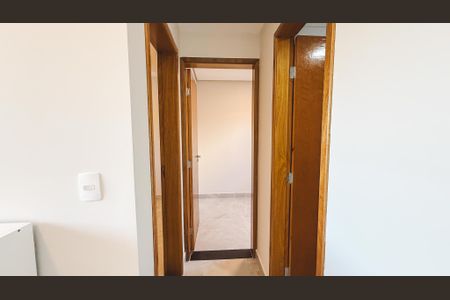 Corredor de apartamento para alugar com 2 quartos, 39m² em Parque Mandaqui, São Paulo