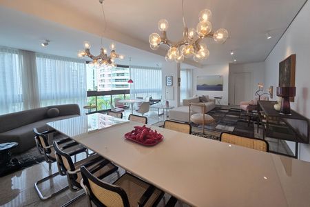 Apartamento à venda com 180m², 4 quartos e 3 vagasSala de Jantar