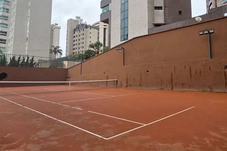 Apartamento à venda com 180m², 4 quartos e 3 vagasÁrea comum - Quadra de Tenis