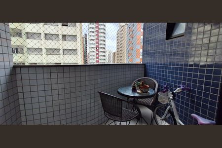 Apartamento à venda com 105m², 3 quartos e 2 vagas Apartamento à venda com 105m², 3 quartos e 2 vagasVaranda