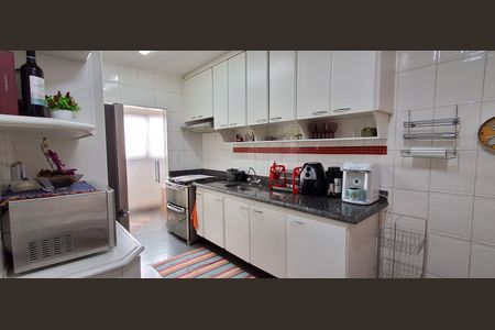 Apartamento à venda com 105m², 3 quartos e 2 vagas Apartamento à venda com 105m², 3 quartos e 2 vagasCozinha