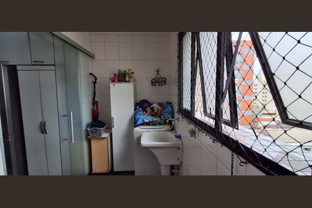 Apartamento à venda com 105m², 3 quartos e 2 vagas Apartamento à venda com 105m², 3 quartos e 2 vagasÁrea de Serviço