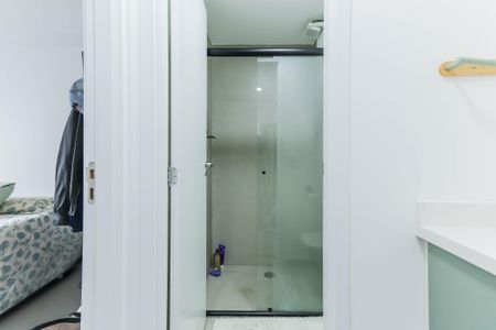 Banheiro de kitnet/studio para alugar com 1 quarto, 34m² em Butantã, São Paulo