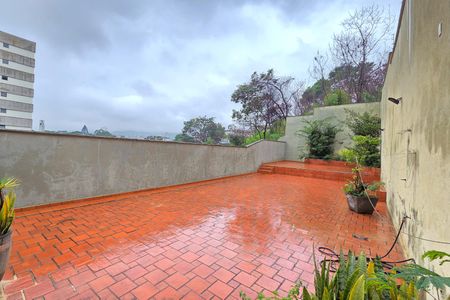 Apartamento à venda com 260m², 4 quartos e 3 vagas Apartamento à venda com 260m², 4 quartos e 3 vagasVaranda