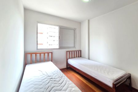 Apartamento à venda com 260m², 4 quartos e 3 vagas Apartamento à venda com 260m², 4 quartos e 3 vagasQuarto 2