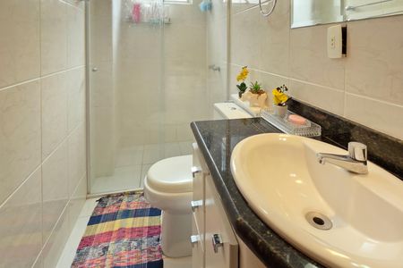 Apartamento à venda com 260m², 4 quartos e 3 vagas Apartamento à venda com 260m², 4 quartos e 3 vagasBanheiro Suíte