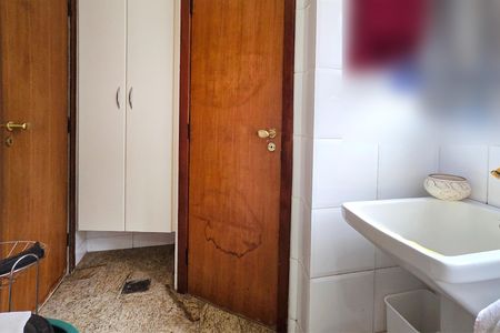 Apartamento à venda com 260m², 4 quartos e 3 vagas Apartamento à venda com 260m², 4 quartos e 3 vagasÁrea de Serviço