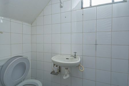 Casa para alugar com 220m², 4 quartos e 2 vagas Casa para alugar com 220m², 4 quartos e 2 vagasLavabo