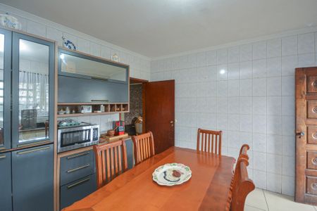 Casa para alugar com 220m², 4 quartos e 2 vagas Casa para alugar com 220m², 4 quartos e 2 vagasCozinha