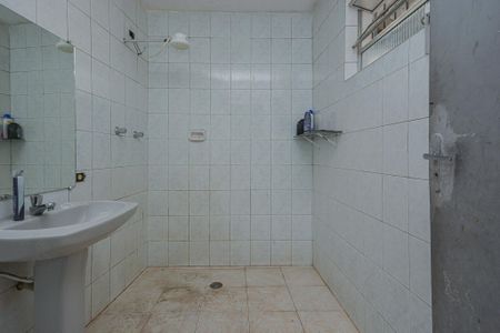 Casa para alugar com 220m², 4 quartos e 2 vagas Casa para alugar com 220m², 4 quartos e 2 vagasBanheiro