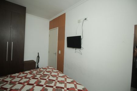 Quarto 1 de apartamento à venda com 2 quartos, 50m² em Vila Junqueira, Santo André