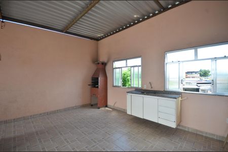 Casa de condomínio para alugar com 140m², 3 quartos e sem vagaCozinha e Área de Serviço