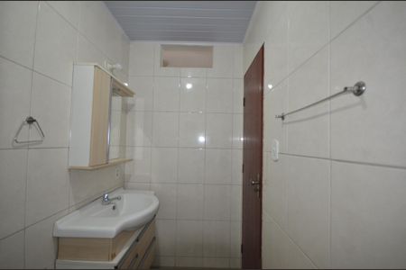 Casa de condomínio para alugar com 140m², 3 quartos e sem vagaBanheiro da Suíte