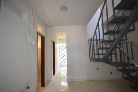 Sala de casa de condomínio para alugar com 3 quartos, 140m² em Bento Ribeiro, Rio de Janeiro