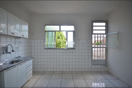 Casa de condomínio para alugar com 140m², 3 quartos e sem vagaCozinha e Área de Serviço