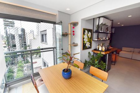 Sala de jantar de apartamento para alugar com 2 quartos, 68m² em Pinheiros, São Paulo
