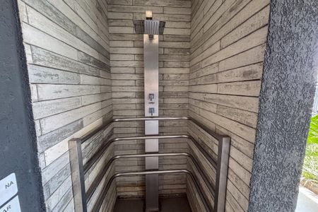 Apartamento para alugar com 68m², 2 quartos e 1 vagachuveiro turco