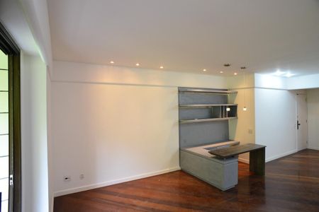 Apartamento para alugar com 132m², 4 quartos e 2 vagasSala