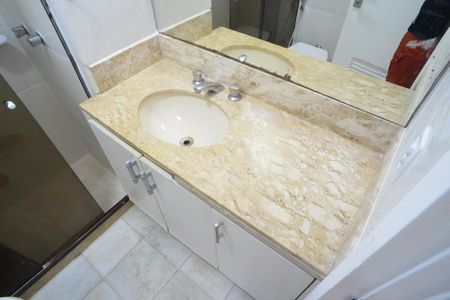 Apartamento para alugar com 132m², 4 quartos e 2 vagasBanheiro Social