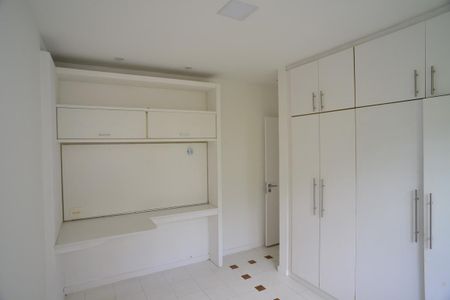 Apartamento para alugar com 132m², 4 quartos e 2 vagasQuarto 2