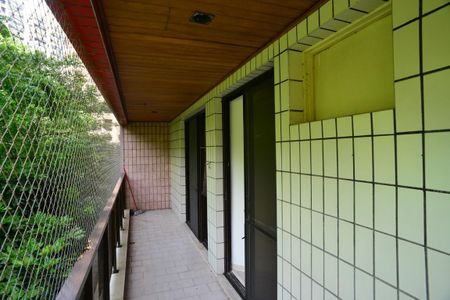 Varanda de apartamento para alugar com 4 quartos, 132m² em Barra da Tijuca, Rio de Janeiro