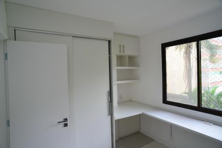 Apartamento para alugar com 132m², 4 quartos e 2 vagasQuarto 3