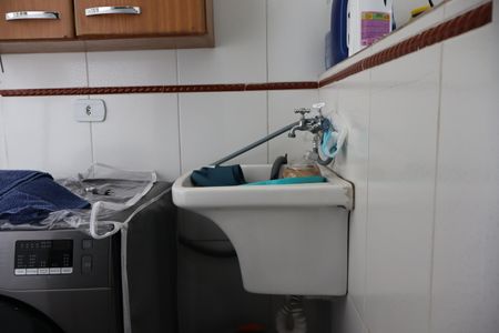 Casa à venda com 250m², 5 quartos e 4 vagasÁrea de Serviço / Casa 02