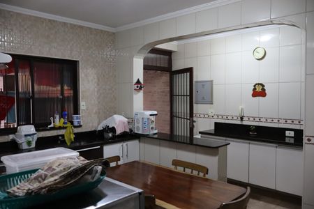 Casa à venda com 250m², 5 quartos e 4 vagasCozinha/ Casa 01