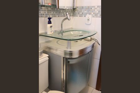 Casa à venda com 250m², 5 quartos e 4 vagasBanheiro da Suíte/ Casa 01