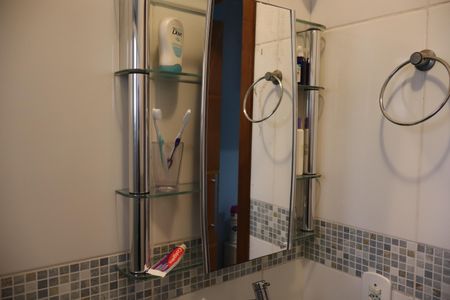 Casa à venda com 250m², 5 quartos e 4 vagasBanheiro da Suíte/ Casa 01