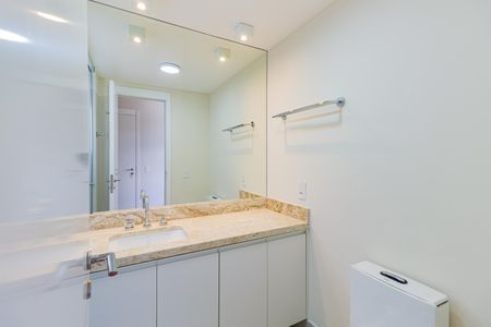 Apartamento para alugar com 113m², 3 quartos e 2 vagasBanheiro da Suíte 1