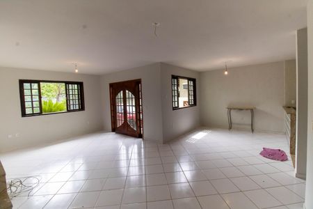 Sala de casa de condomínio para alugar com 3 quartos, 160m² em Várzea das Moças, Niterói