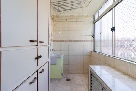 Apartamento para alugar com 50m², 3 quartos e sem vaga