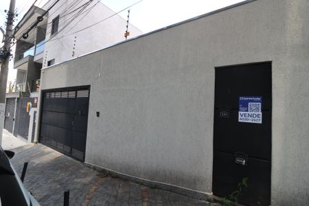 Casa à venda com 210m², 3 quartos e 4 vagasFachada
