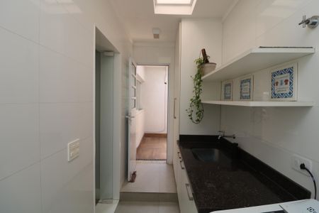 Casa à venda com 210m², 3 quartos e 4 vagasÁrea de Serviço