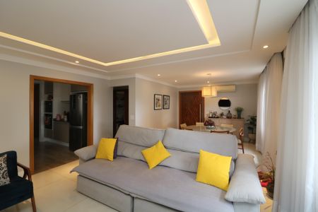 Sala de casa à venda com 3 quartos, 210m² em Vila Lucia, São Paulo