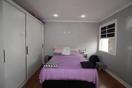 Casa à venda com 170m², 2 quartos e 4 vagasQuarto 2