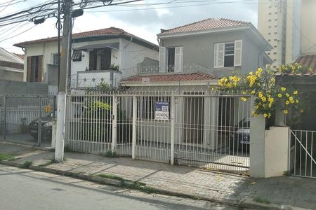 Casa à venda com 170m², 2 quartos e 4 vagasFachada
