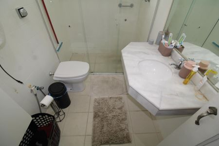 Casa à venda com 170m², 2 quartos e 4 vagasBanheiro 1