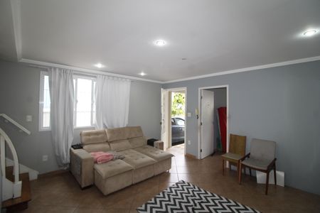 Casa à venda com 170m², 2 quartos e 4 vagasSala