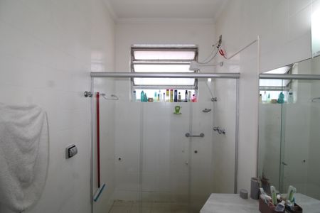 Casa à venda com 170m², 2 quartos e 4 vagasBanheiro 1