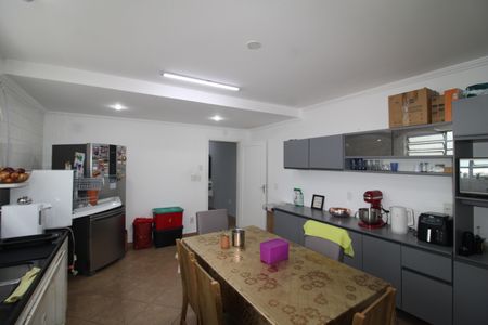 Casa à venda com 170m², 2 quartos e 4 vagasCozinha