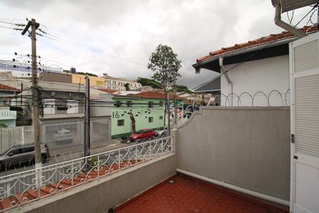 Casa à venda com 170m², 2 quartos e 4 vagasQuarto 2 - Varanda
