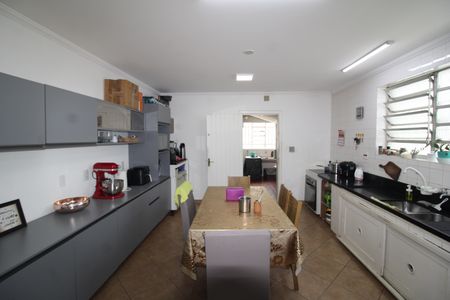 Casa à venda com 170m², 2 quartos e 4 vagasCozinha